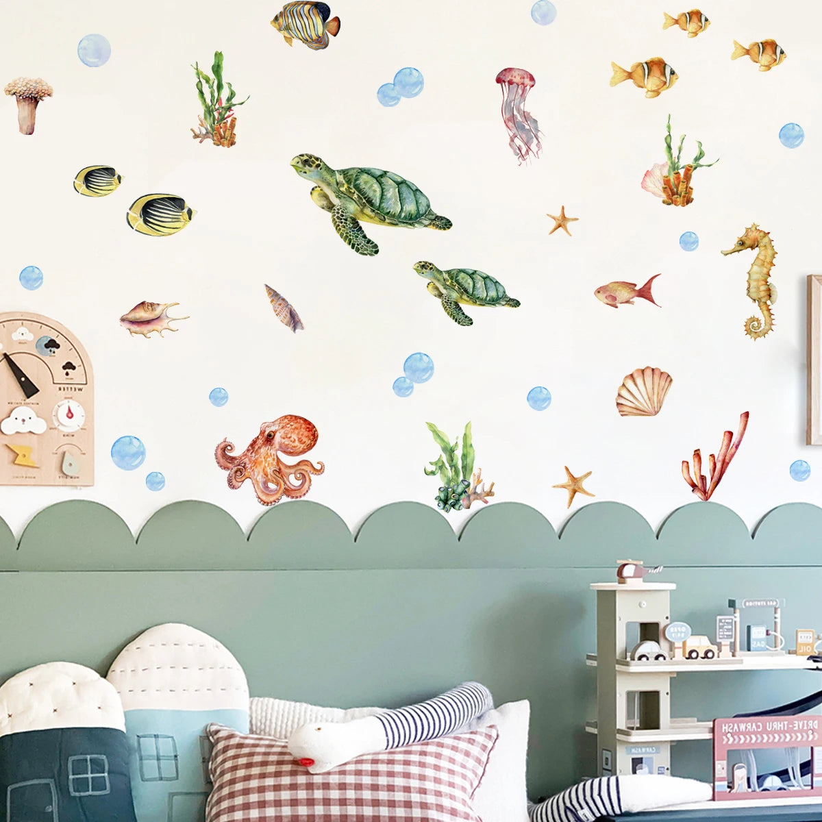 Sea Horse Turtle Whale Wall Ocean Animals Decals Removable PVC Vinyl Wall Sticker For Children's Nursery Room Kid's Playroom Creative Decor