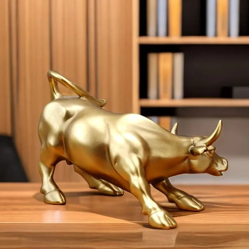 Auspicious Golden Bull Figurine Feng Shui Wealth Statue Resin Ornament Decoration For Desktop Living Room Coffee Table Light Luxury Home/Office Decor