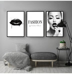 Black Lip Gloss Fashion Beauty Poster Wall Art Fine Art Canvas Prints Minimalist Black White Pictures For Studio Living Room Bedroom Salon Art Decor 2025