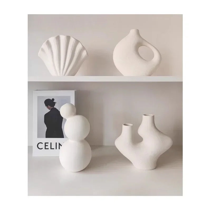 Modern Abstract Sculptural Ceramic Vase – Minimalist Neutral‑Tone Decor Accents for Contemporary Home Styling and Interior Displays