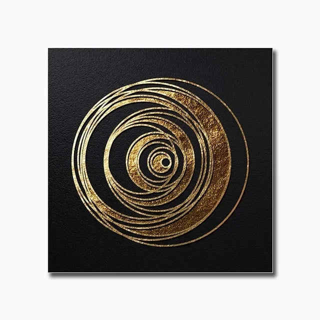 Abstract design with concentric circles in gold on a black background