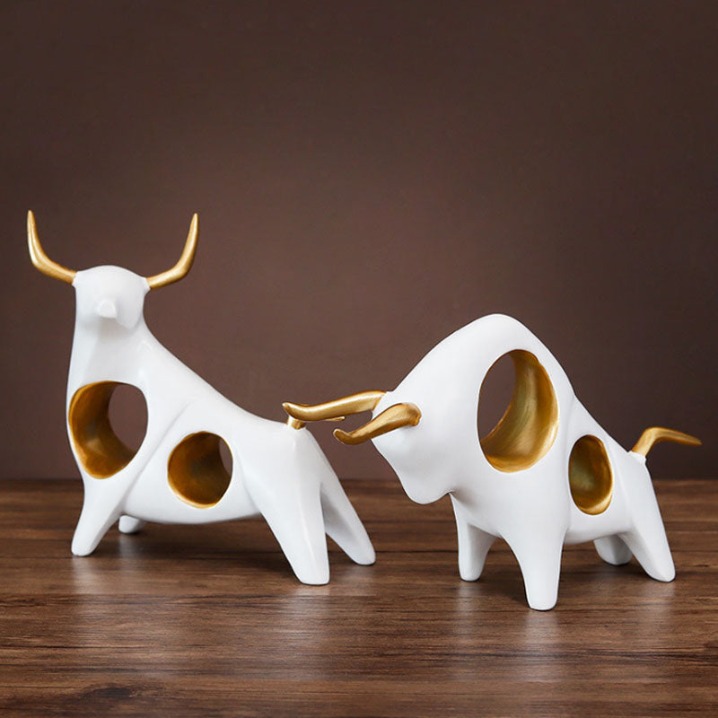 Ornamental Abstract Horned Bull Sculptured Cattle Gold White Jade Handicraft Sculpture Ornaments For Coffee Table Nordic Home Decor