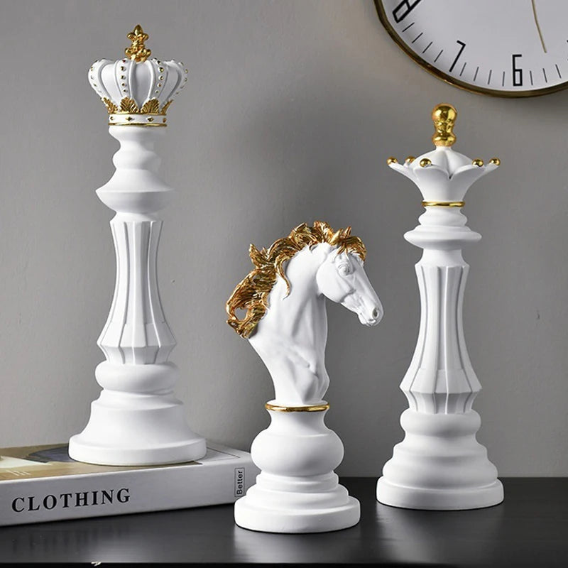 King Queen Knight Luxury Chess Pieces Home Decor Ornaments Carved Resin Statuettes For Living Room Coffee Table Mantelpiece Light Luxury Home Interior Decor Accessories