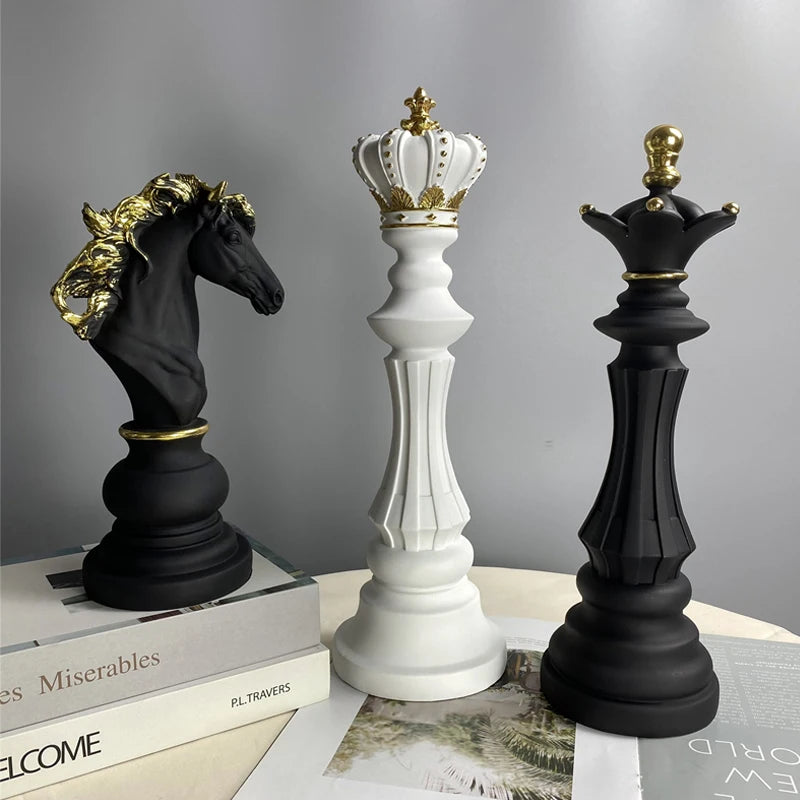 King Queen Knight Luxury Chess Pieces Home Decor Ornaments Carved Resin Statuettes For Living Room Coffee Table Mantelpiece Light Luxury Home Interior Decor Accessories