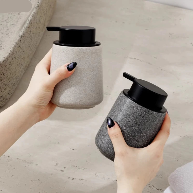 Vintage Sandstone‑Style Matte Soap Dispenser – Minimalist Beige Stone‑Texture Pump Bottle for Modern Bathroom and Kitchen Counter