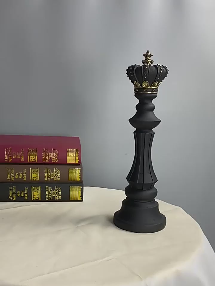 King Queen Knight Luxury Chess Pieces Home Decor Ornaments Carved Resin Statuettes For Living Room Coffee Table Mantelpiece Light Luxury Home Interior Decor Accessories
