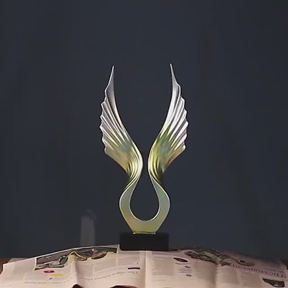 Golden Angel Wings Sculpture Hand Crafted Resin Statue For Living Room Coffee Table Sideboard Mantelpiece Light Luxury Nordic Home Decor Accessories