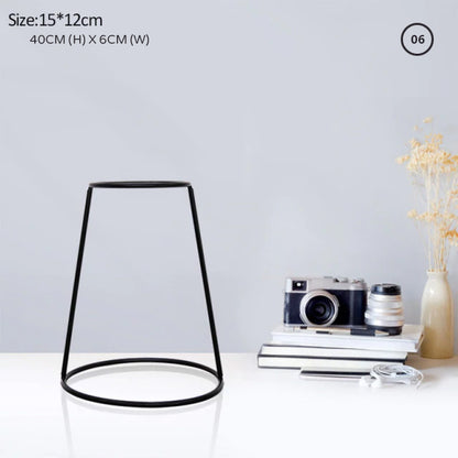 Nordic Line Art Minimalist Iron Frame Tabletop Vase For Kitchen Living Room Table Simple Modern Decoration Scandinavian Home Interior Styling
