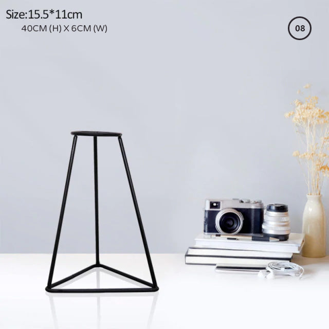 Nordic Line Art Minimalist Iron Frame Tabletop Vase For Kitchen Living Room Table Simple Modern Decoration Scandinavian Home Interior Styling