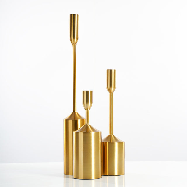 Trending Elegant Golden Metal Candle Stands For Living Room Table Sideboard Fireplace Mantelpiece Wedding Decoration Candlesticks Nordic Home Decor